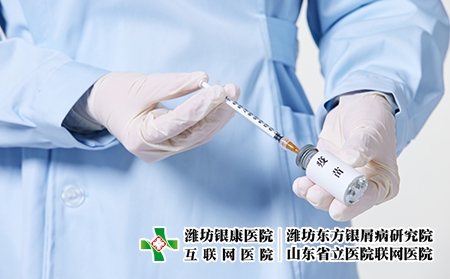 攝圖網(wǎng)_501716692_護士打疫苗準備特寫（企業(yè)商用）