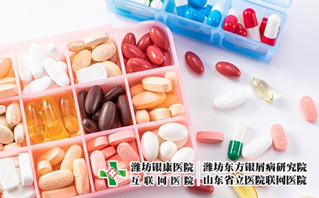 攝圖網(wǎng)_501586682_藥丸和藥盒（企業(yè)商用）