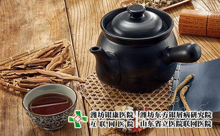 攝圖網(wǎng)_501578428_中藥材和中藥壺（企業(yè)商用）